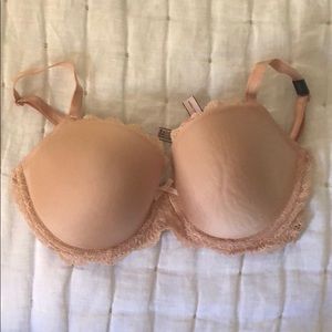 NWT VS Bra